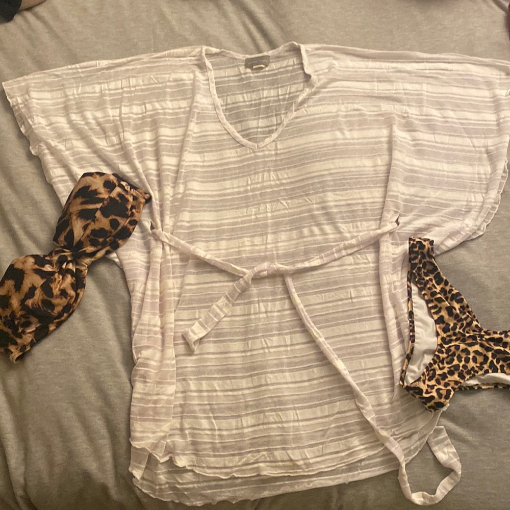 Jordan Taylor white bikini cover up